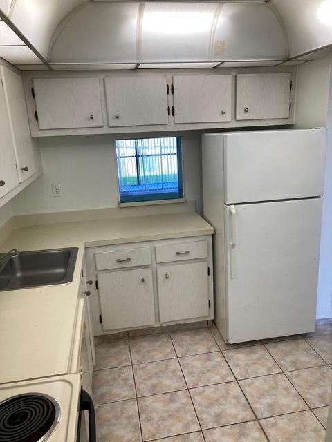 VERSAILLES GARDENS CONDO - Residential Lease