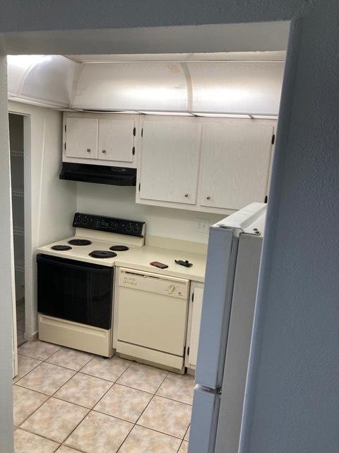 VERSAILLES GARDENS CONDO - Residential Lease