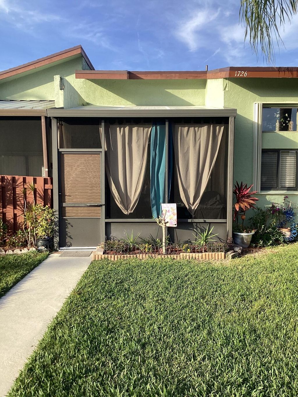 Photo of 1726 W Sanderling Lane, Fort Pierce, FL 34982 (MLS # R10949971)
