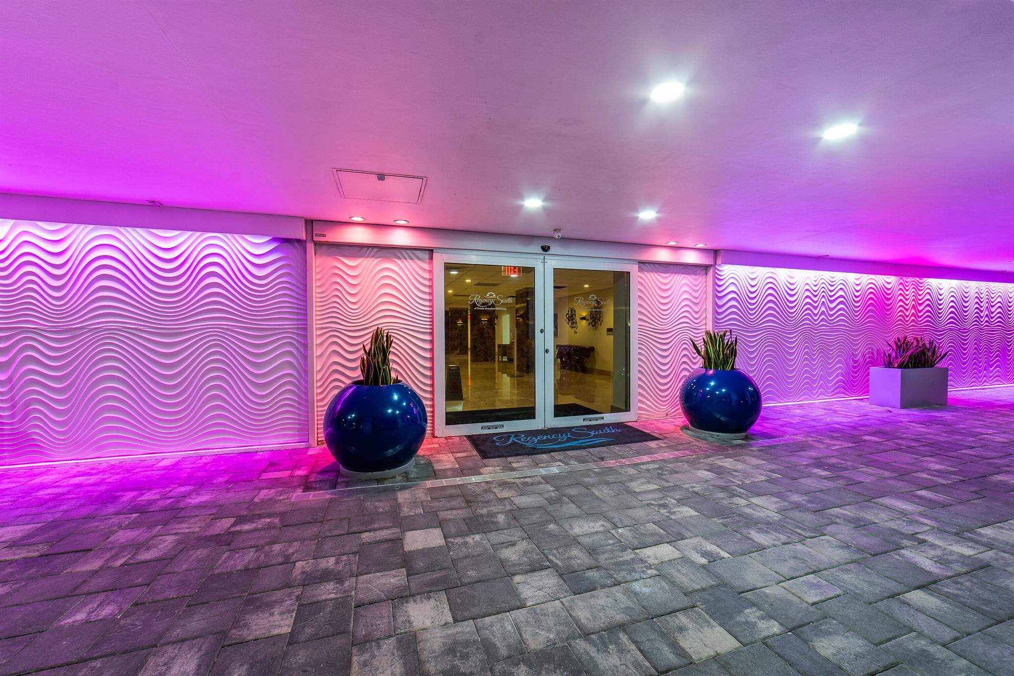 REGENCY TOWER SOUTH CONDO - Residential