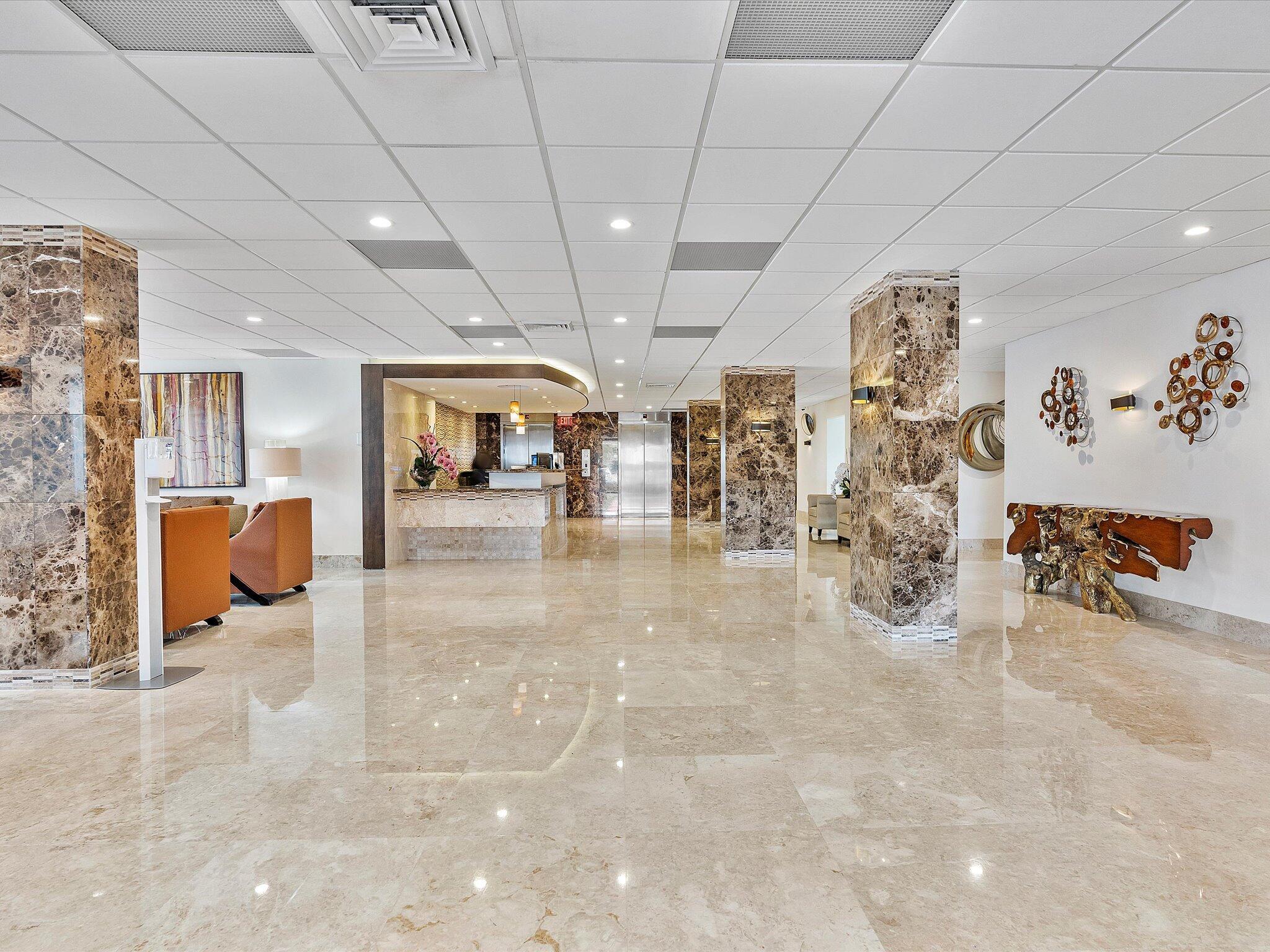 REGENCY TOWER SOUTH CONDO - Residential