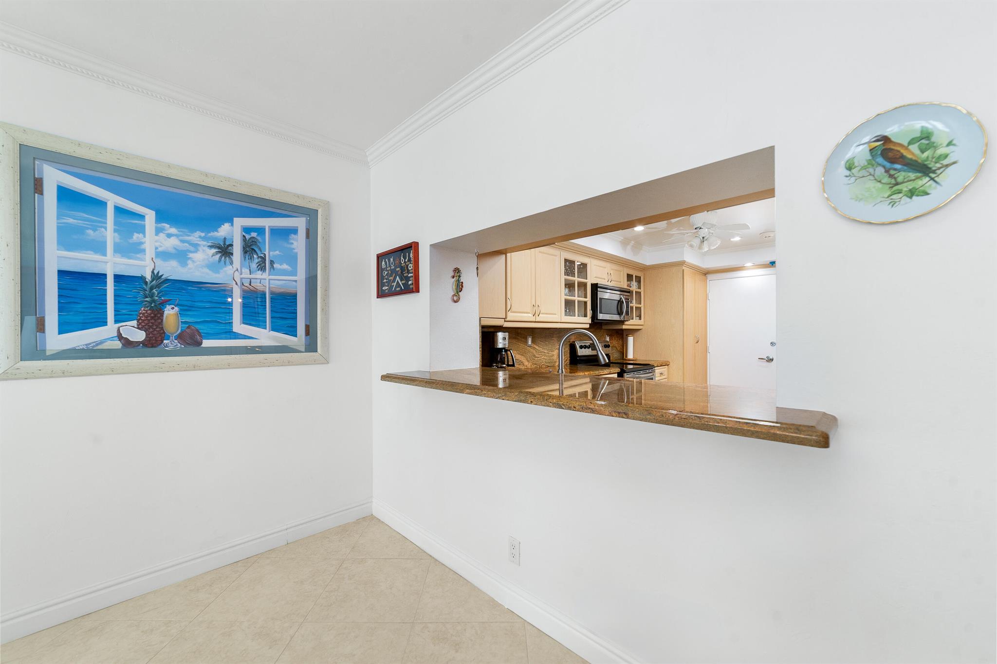 REGENCY TOWER SOUTH CONDO - Residential