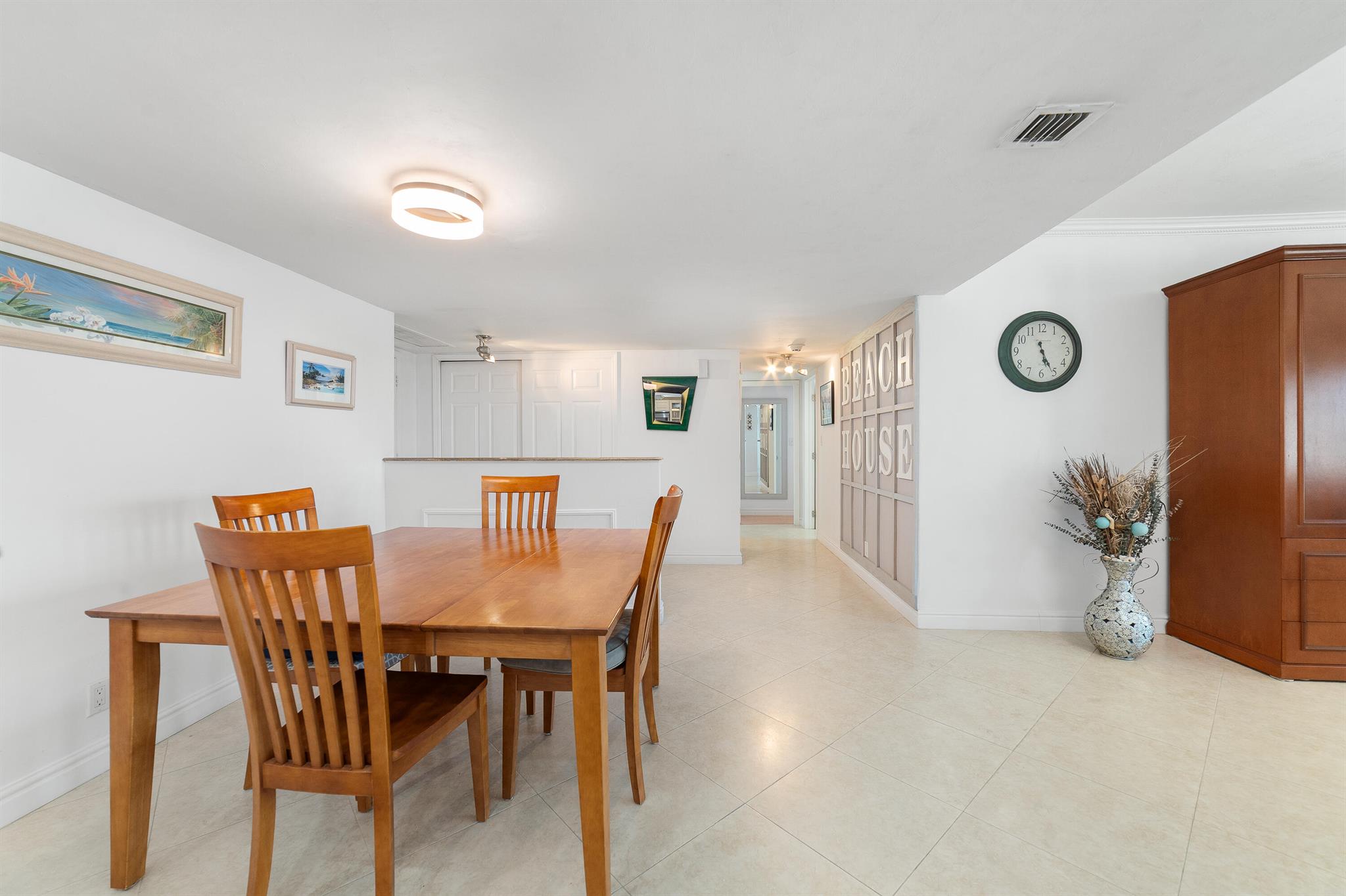 REGENCY TOWER SOUTH CONDO - Residential