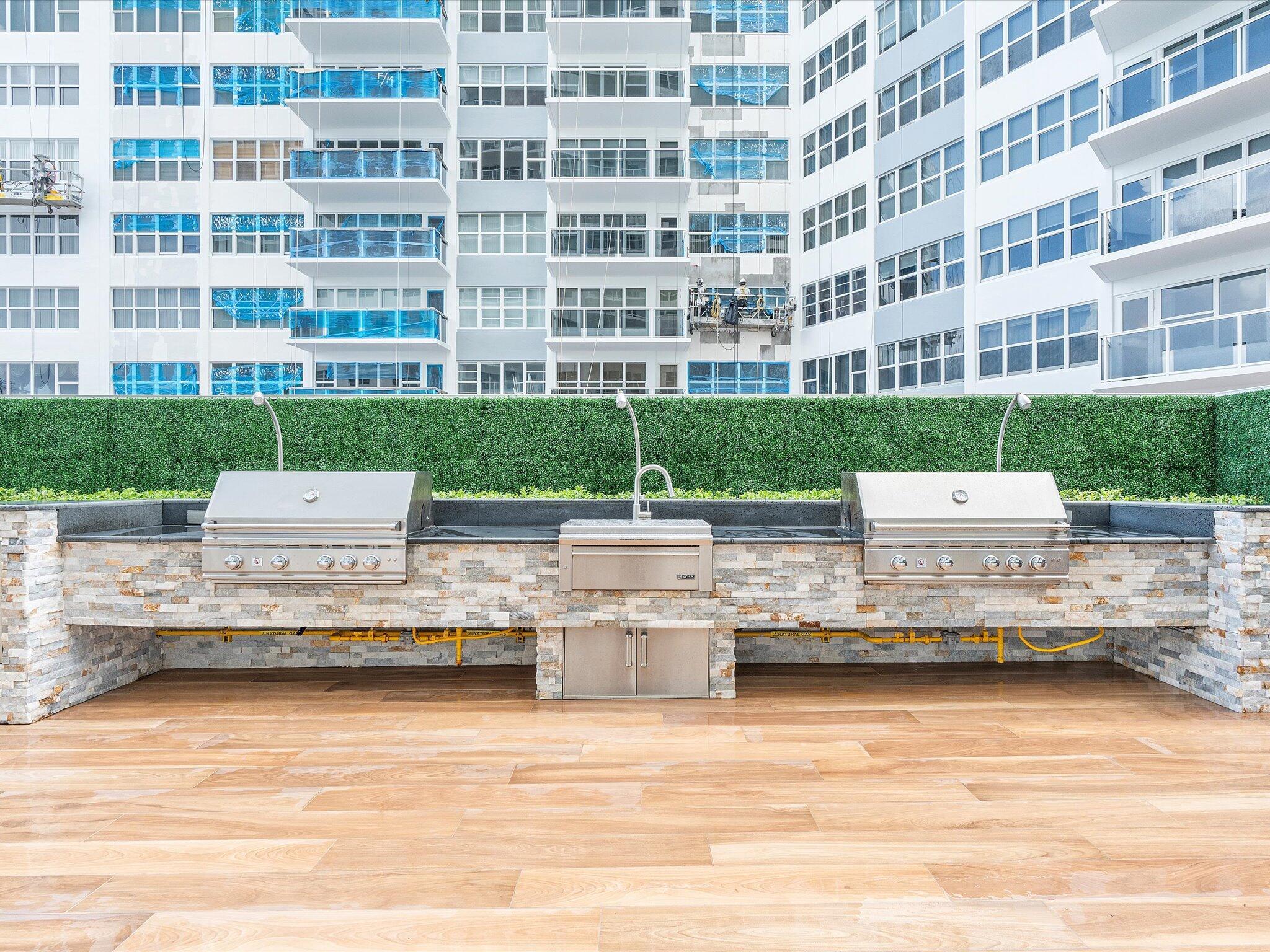 REGENCY TOWER SOUTH CONDO - Residential