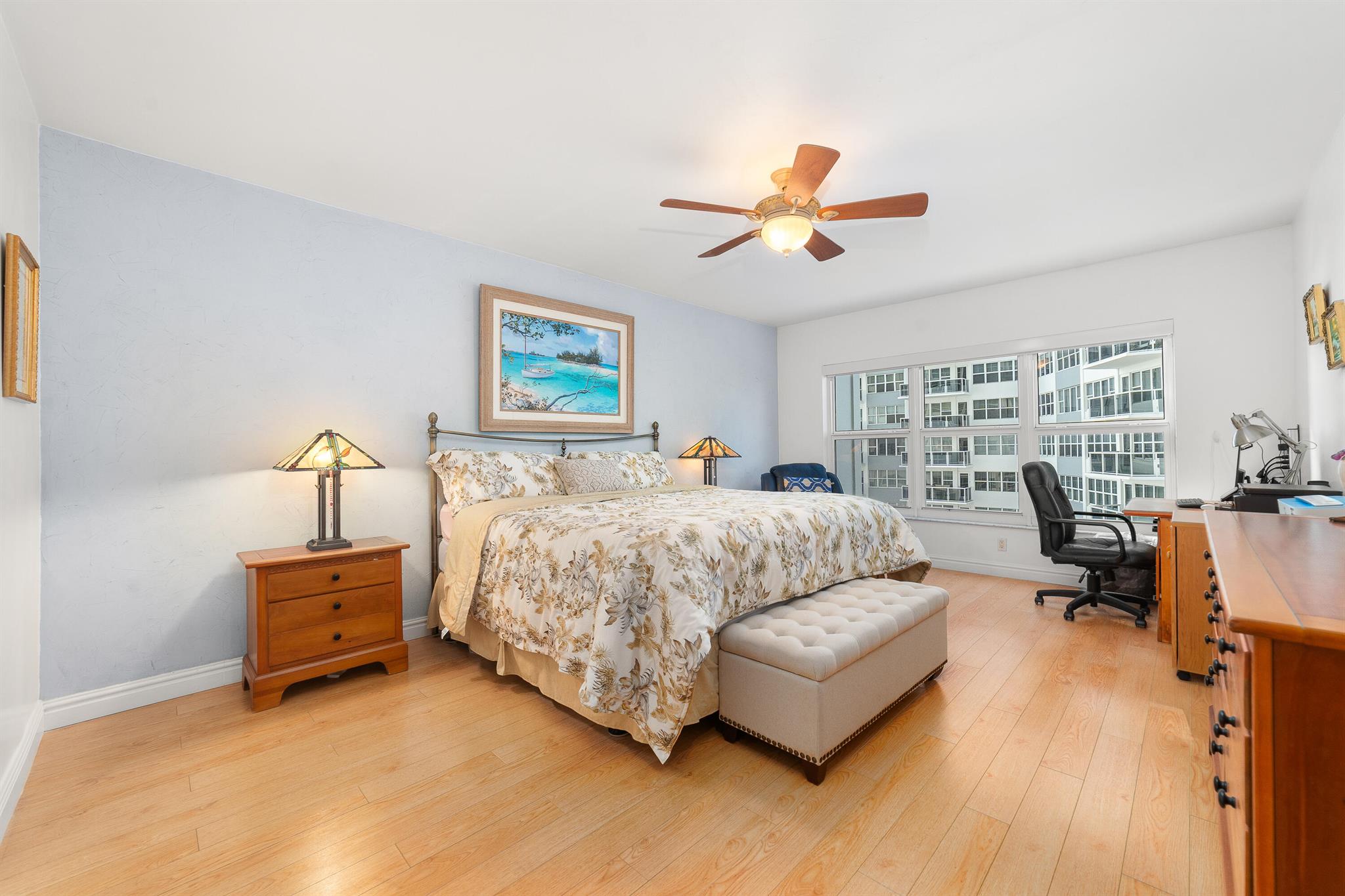 REGENCY TOWER SOUTH CONDO - Residential