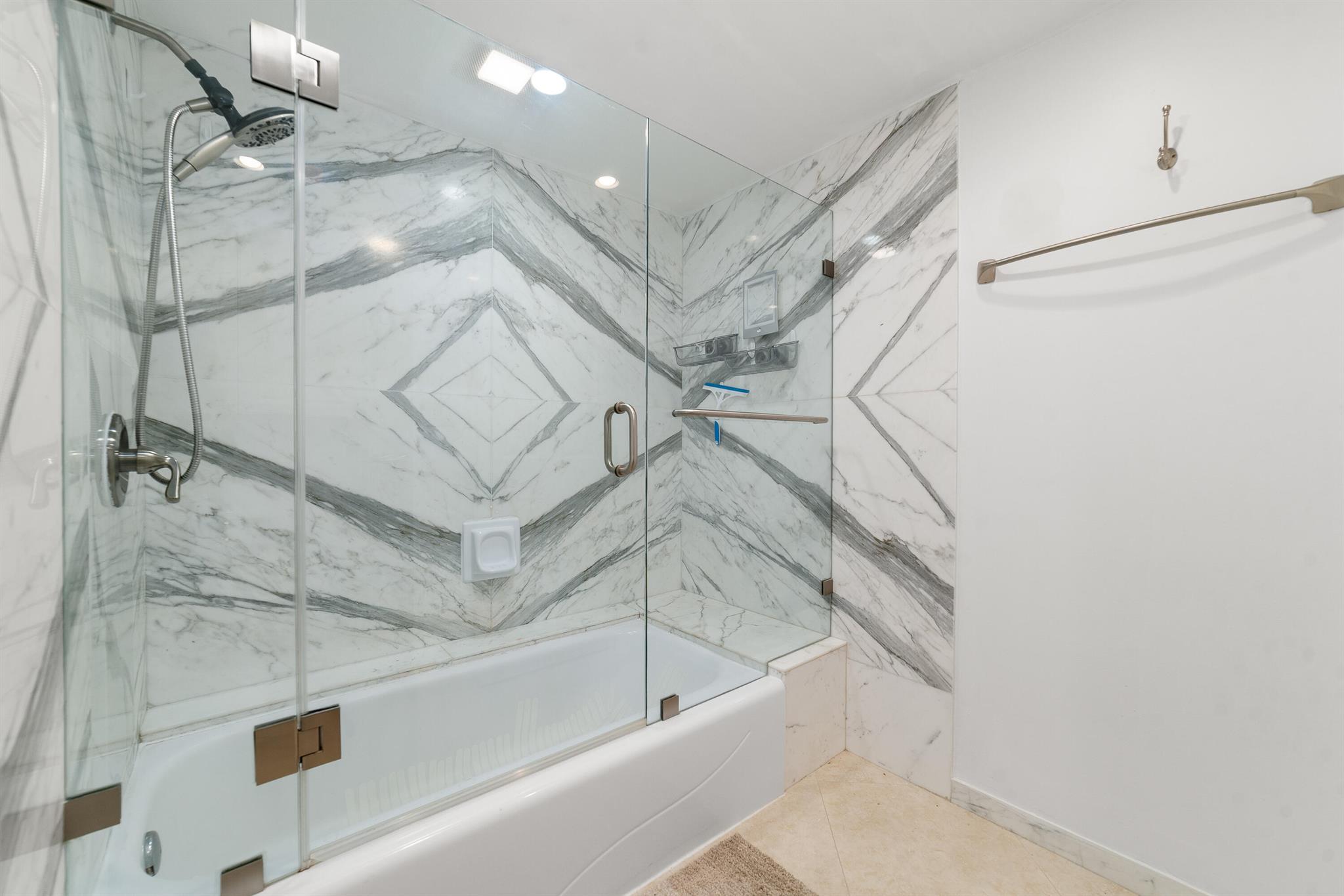 REGENCY TOWER SOUTH CONDO - Residential