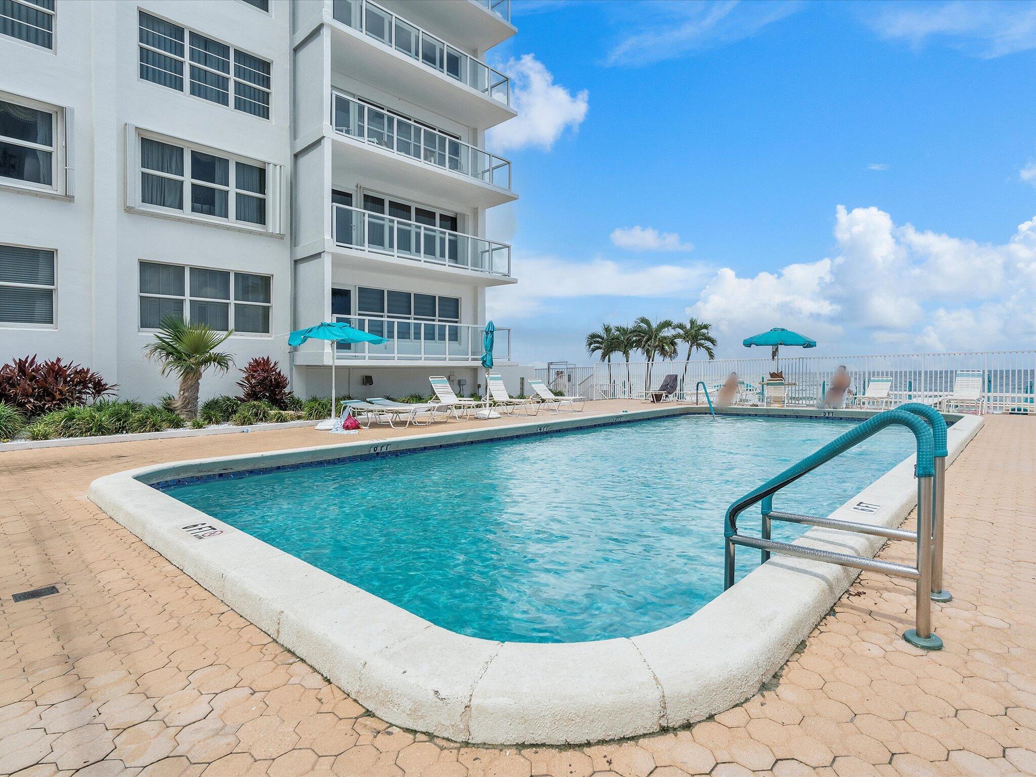 REGENCY TOWER SOUTH CONDO - Residential