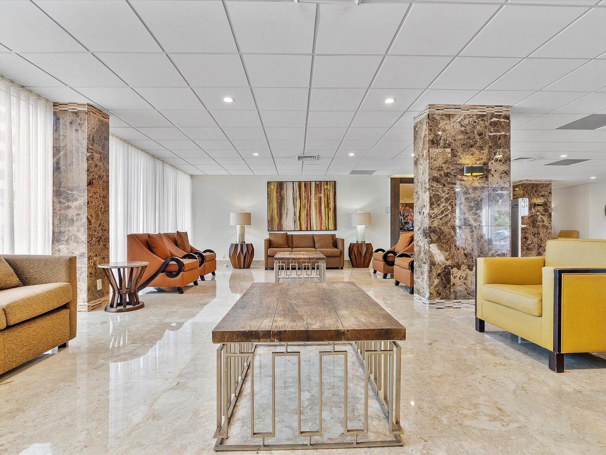 REGENCY TOWER SOUTH CONDO - Residential