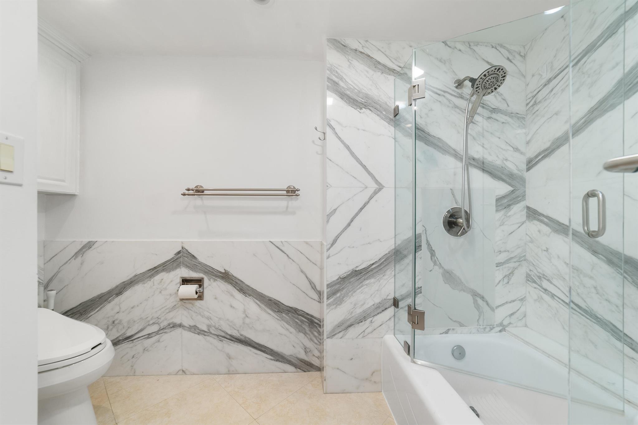 REGENCY TOWER SOUTH CONDO - Residential