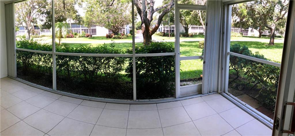 TEQUESTA GARDEN CONDO 4 - Residential