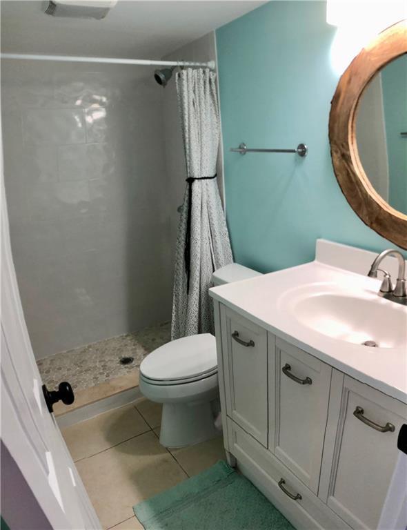 TEQUESTA GARDEN CONDO 4 - Residential