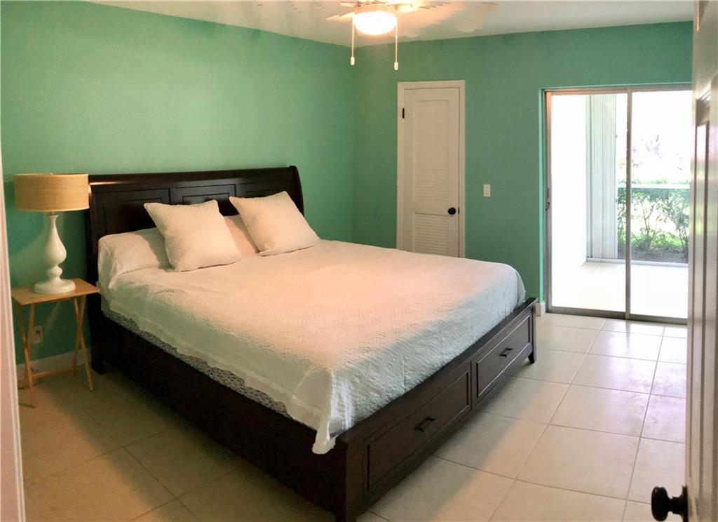 TEQUESTA GARDEN CONDO 4 - Residential