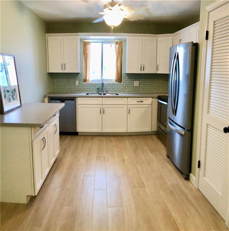 TEQUESTA GARDEN CONDO 4 - Residential