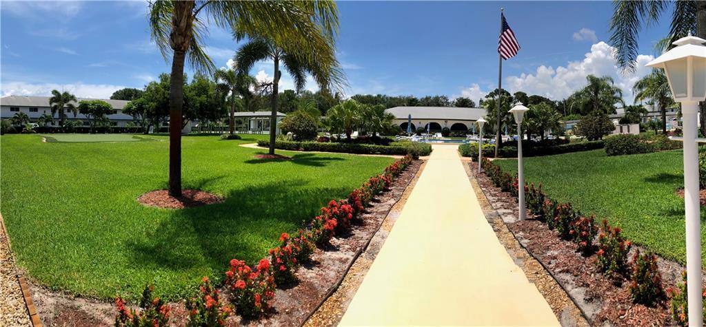 TEQUESTA GARDEN CONDO 4 - Residential