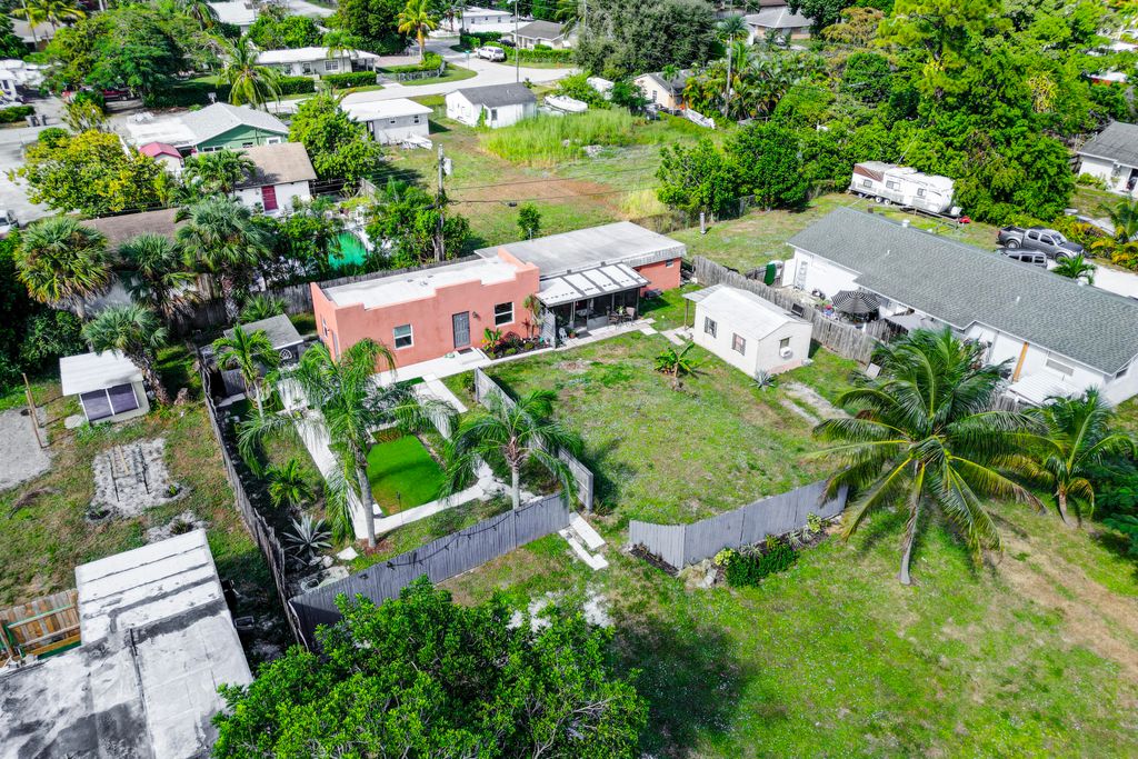 Photo of 1281 Sunrise Road, West Palm Beach, FL 33406 (MLS # R10935876)