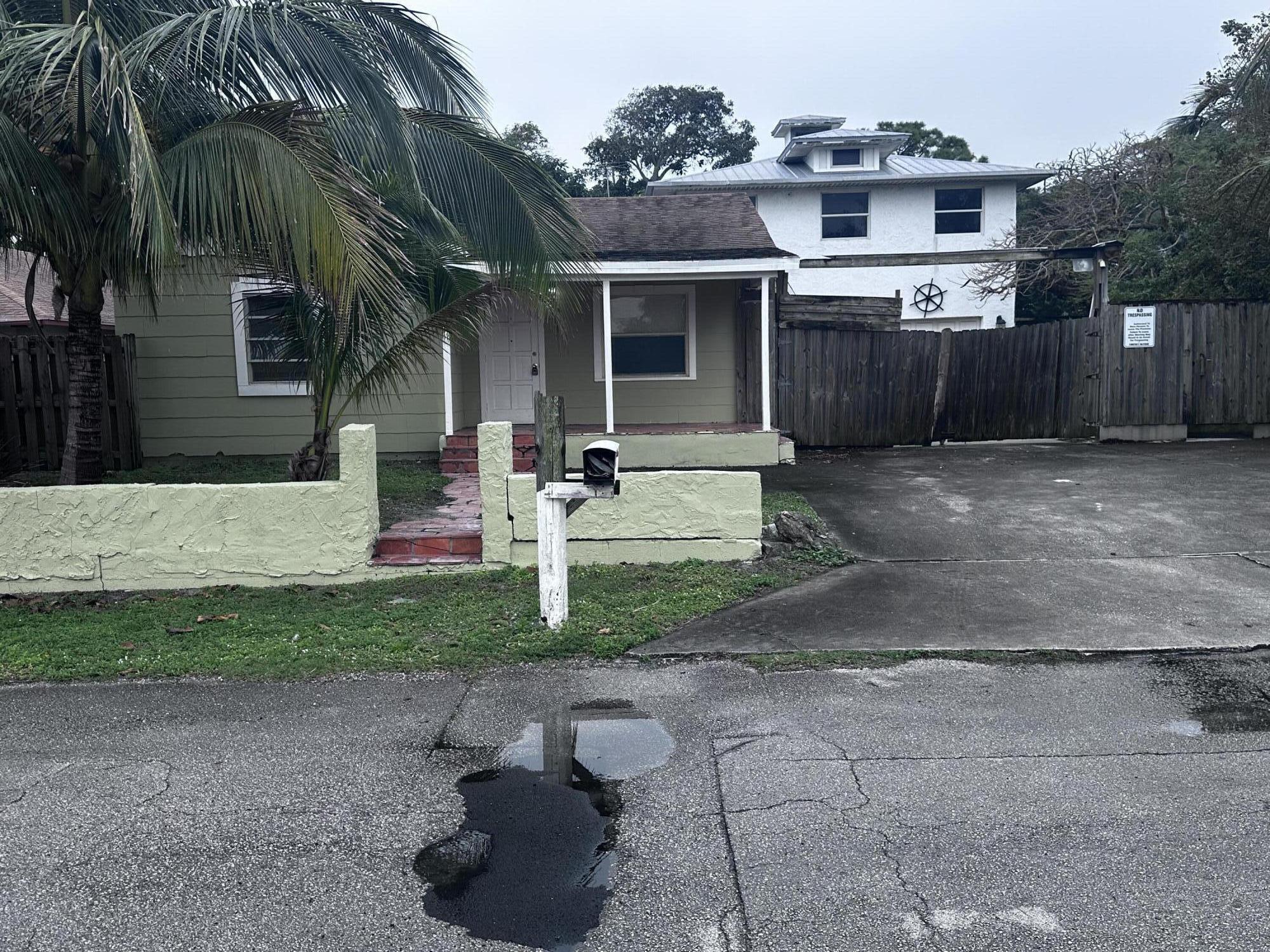 130 NE 4th Avenue