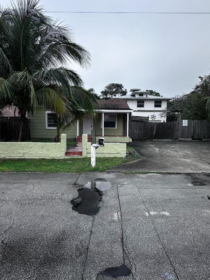 Public Remarks: 3 bedrooms 1 bath house in front and additional CBS two story building in rear. Rear building has an efficiency with complete kitchen and full bath on the bottom floor. On top floor there is 3 bedrooms 1 bath, needs new kitchen and flooring, tons of potential. Cash only or owner financing with 30% down payment. Come see today!