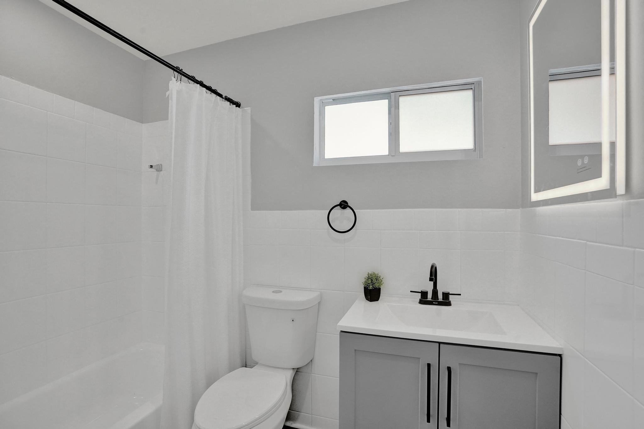 LARKDALE LAKE ESTATES - Residential