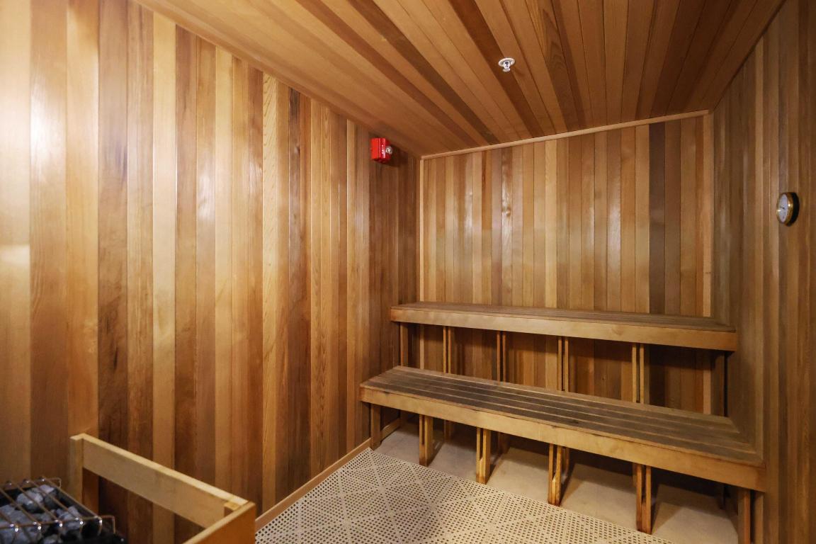 2700 NORTH OCEAN CONDO - Residential