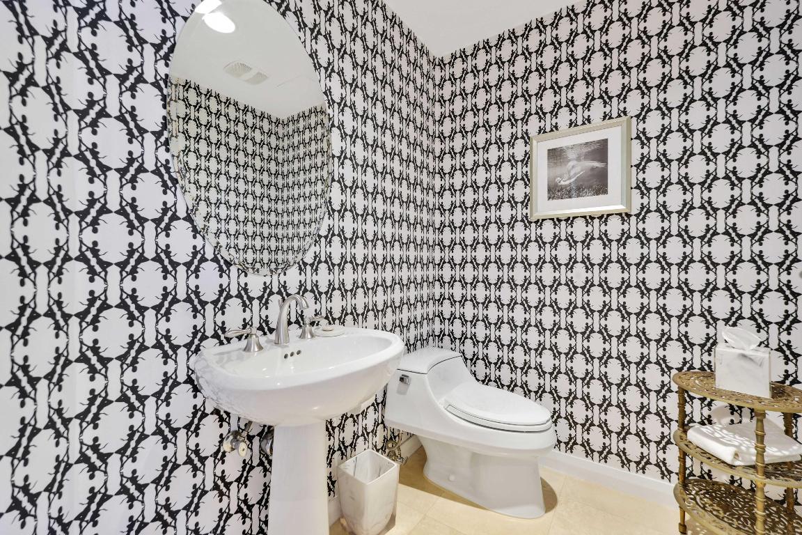 2700 NORTH OCEAN CONDO - Residential