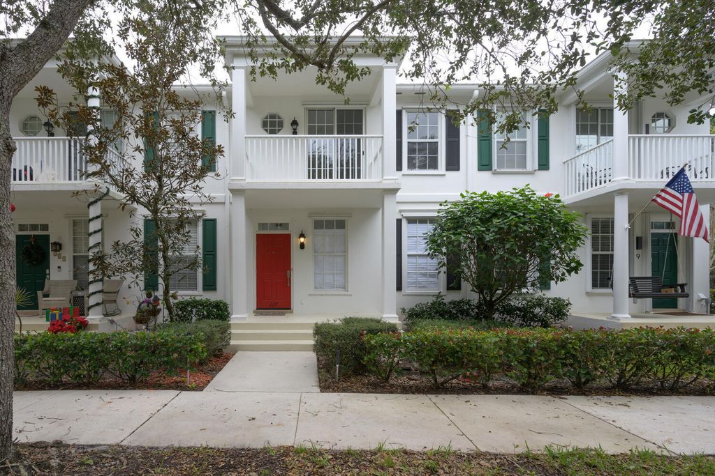 Photo of 117 Waterford Drive, Jupiter, FL 33458 (MLS # R10949408)