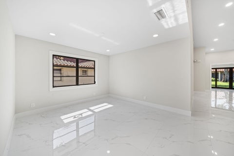 Tiny photo for 6371 Kings Gate Circle, Delray Beach, FL 33484 (MLS # B26026592)
