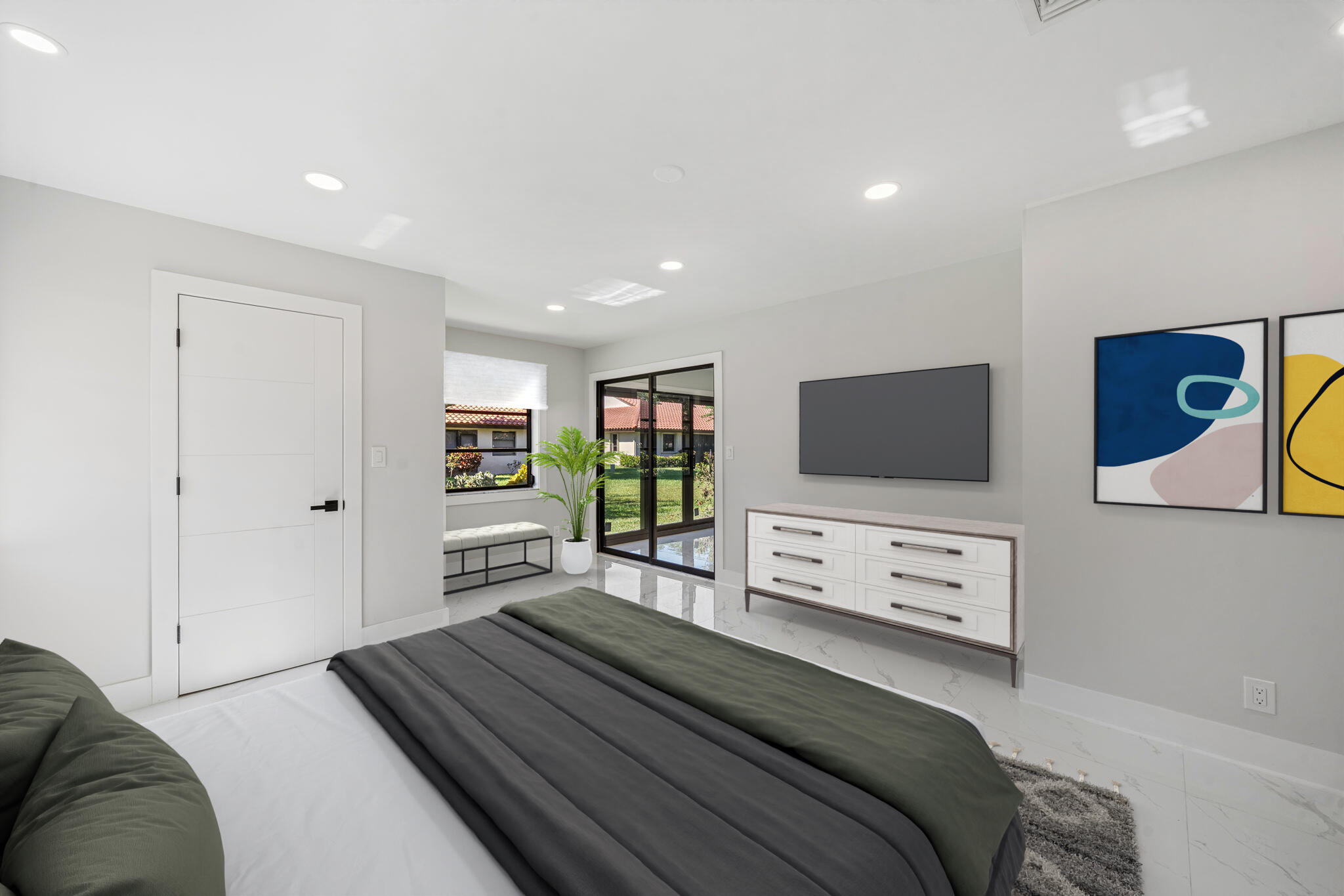 HUNTINGTON POINTE - Residential