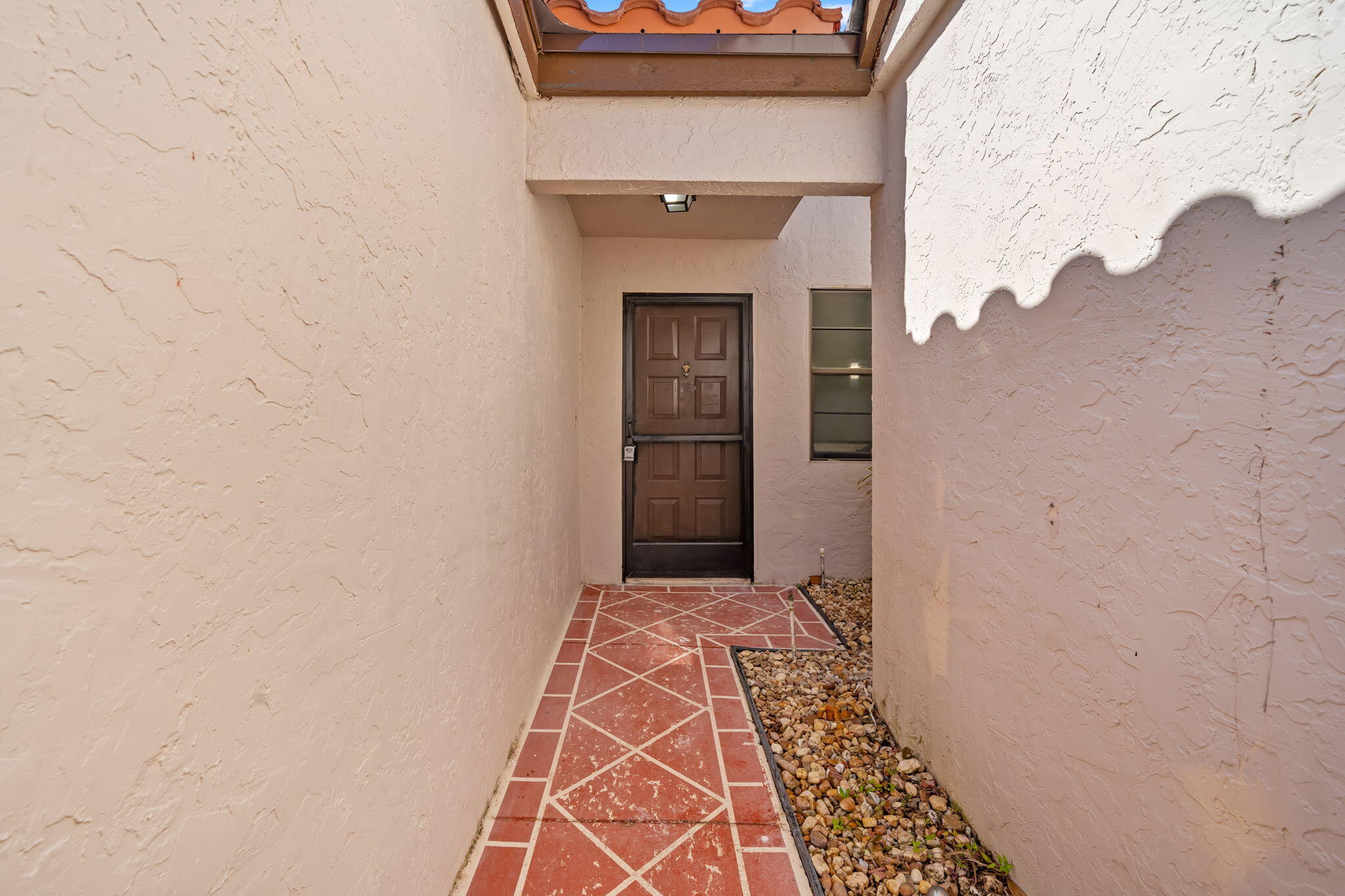 HUNTINGTON POINTE - Residential