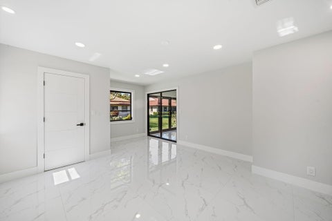 Tiny photo for 6371 Kings Gate Circle, Delray Beach, FL 33484 (MLS # B26026592)
