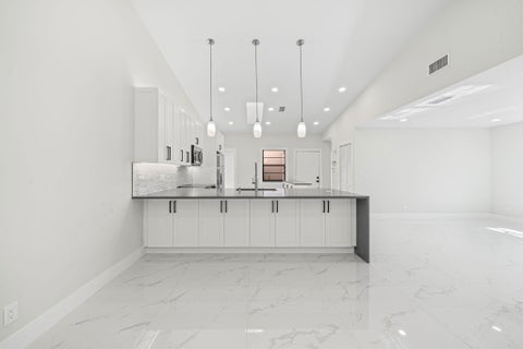 Tiny photo for 6371 Kings Gate Circle, Delray Beach, FL 33484 (MLS # B26026592)