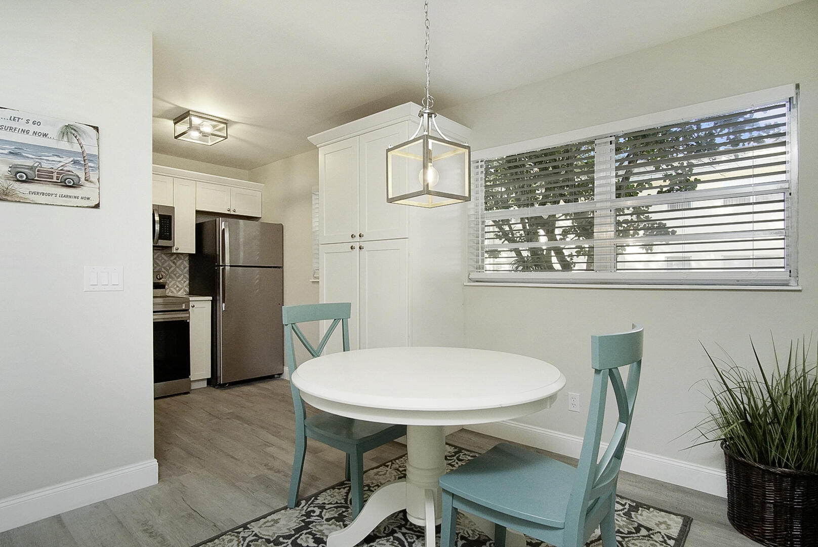 VISTA GARDENS F/K/A VISTA ROYALE GARDENS - Residential Lease