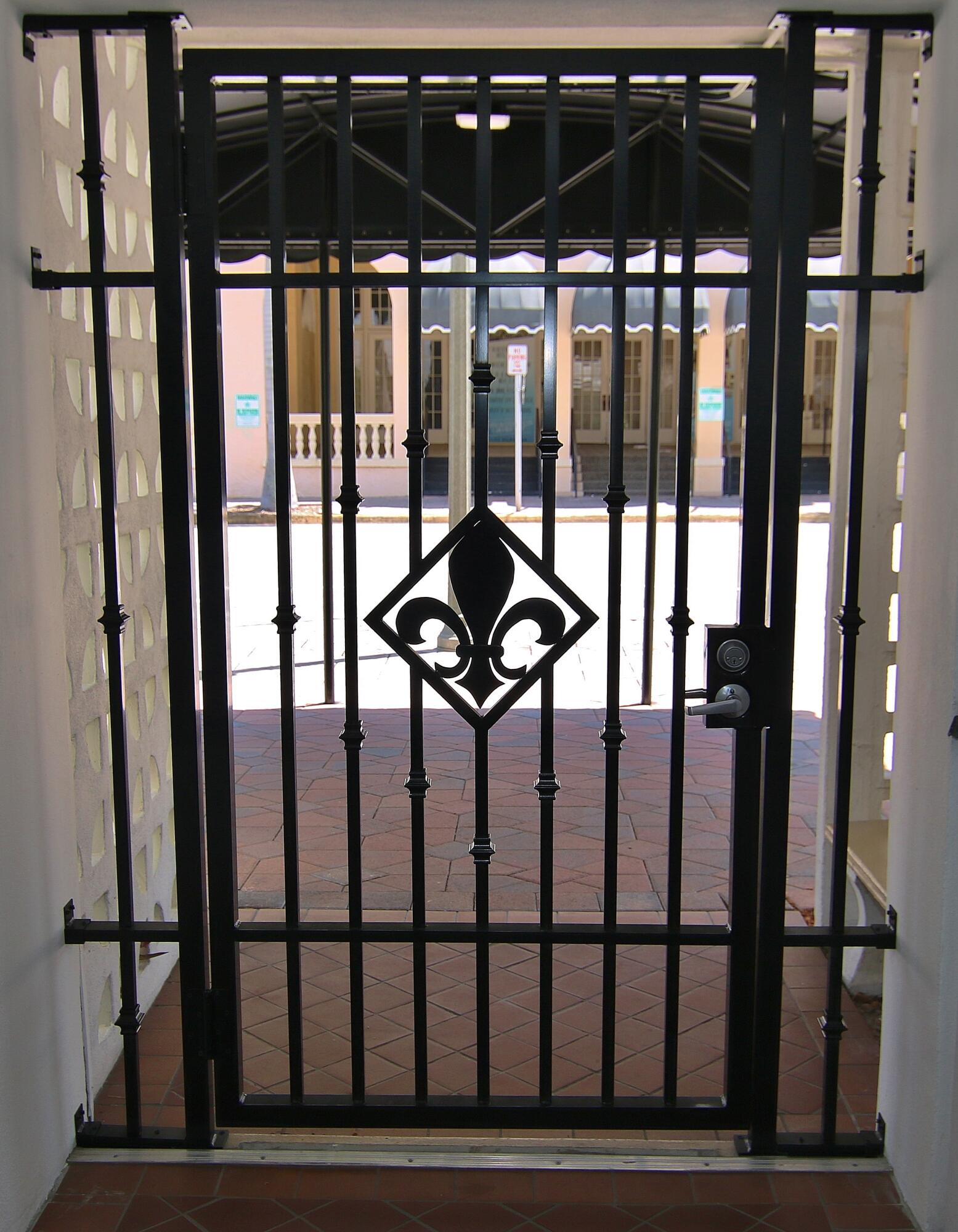 FLEUR DE LIS CONDO - Residential