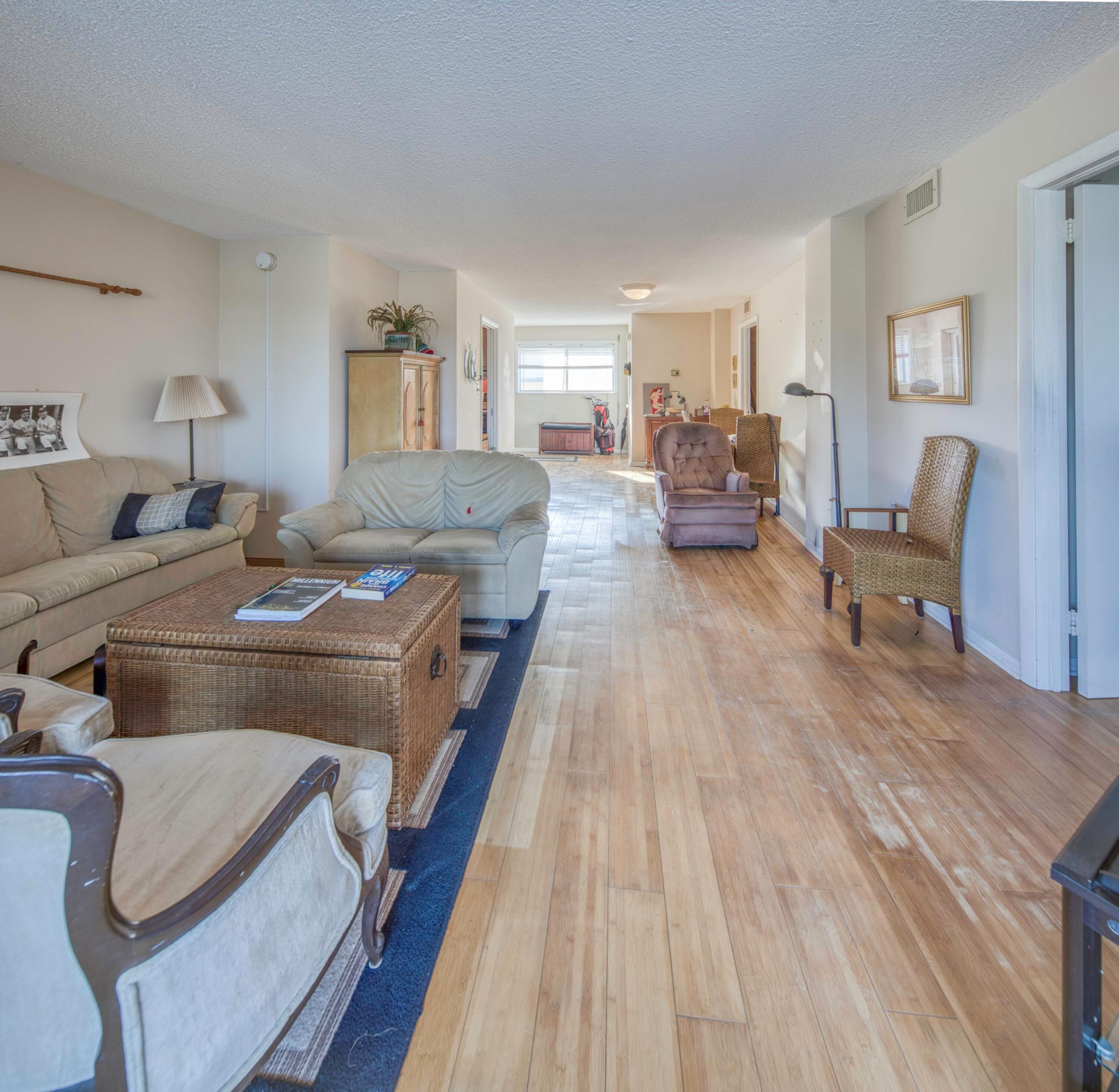 1 N Golfview Road 205