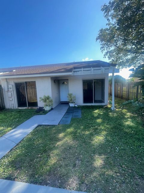 A home in Deerfield Beach