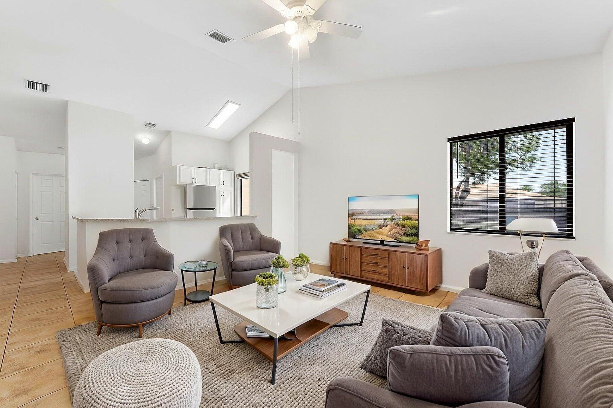 View photos, virtual tours, details... 5 Via De Casas Sur Street Ocean 201