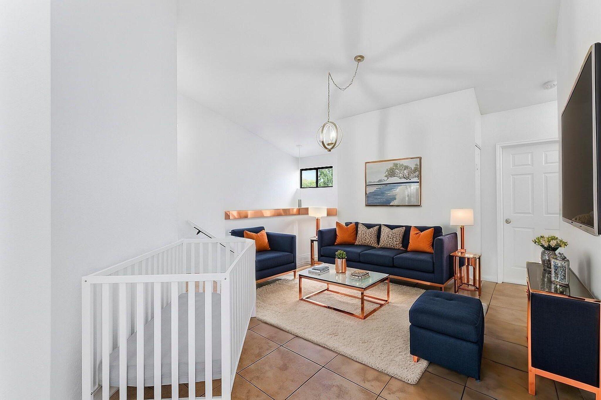 SOUTH LAKE CONDO - Residential