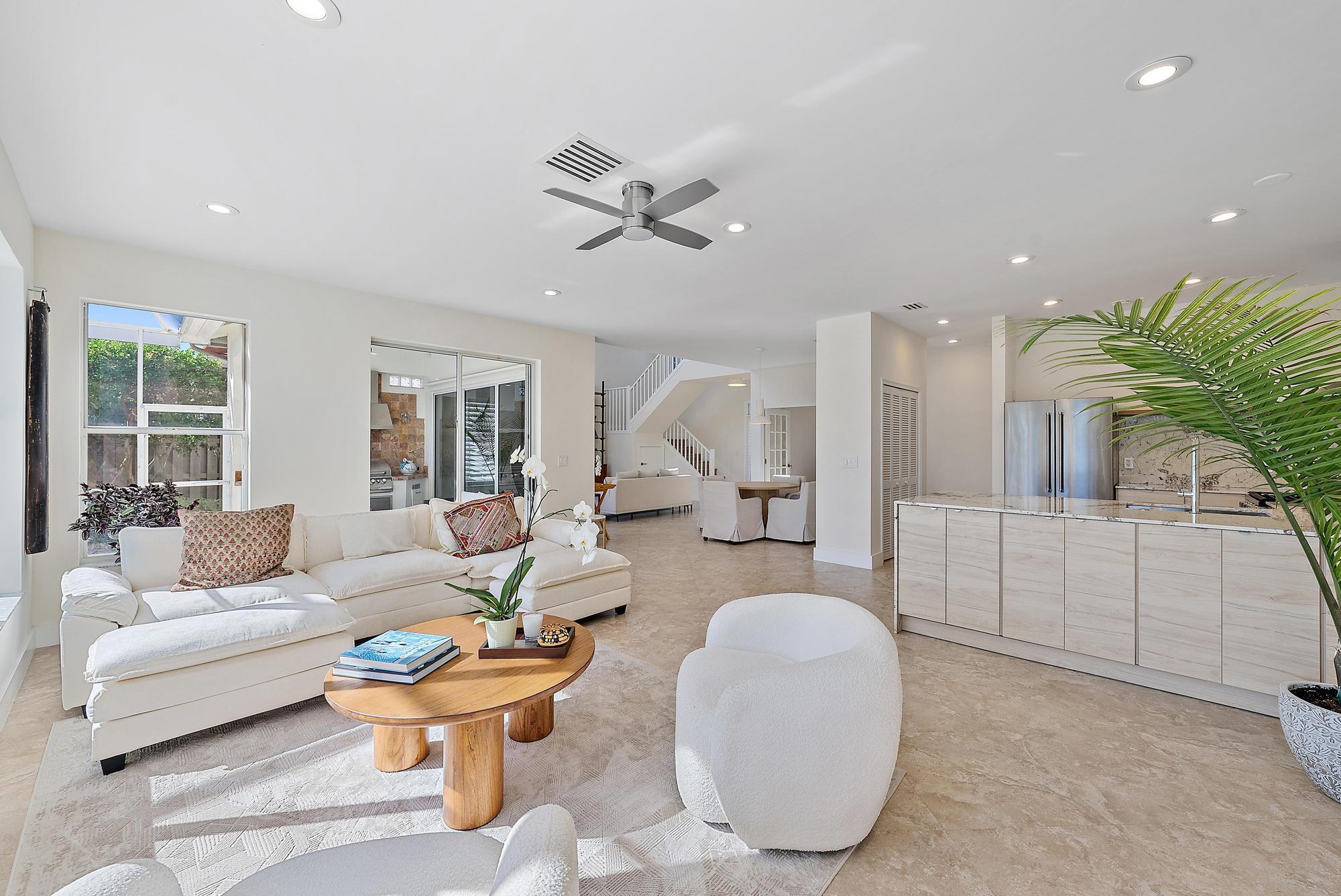 IBIS GOLF AND COUNTRY CLU - Residential Lease