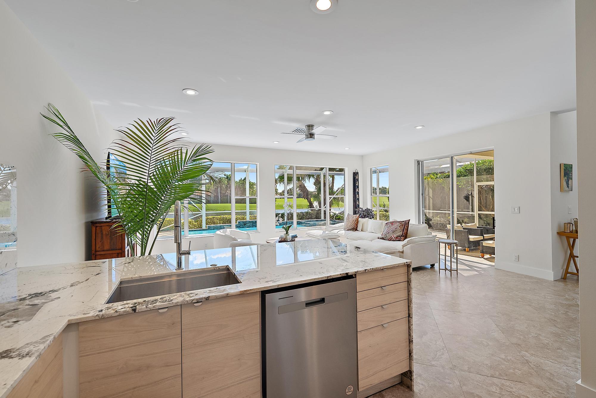 IBIS GOLF AND COUNTRY CLU - Residential Lease