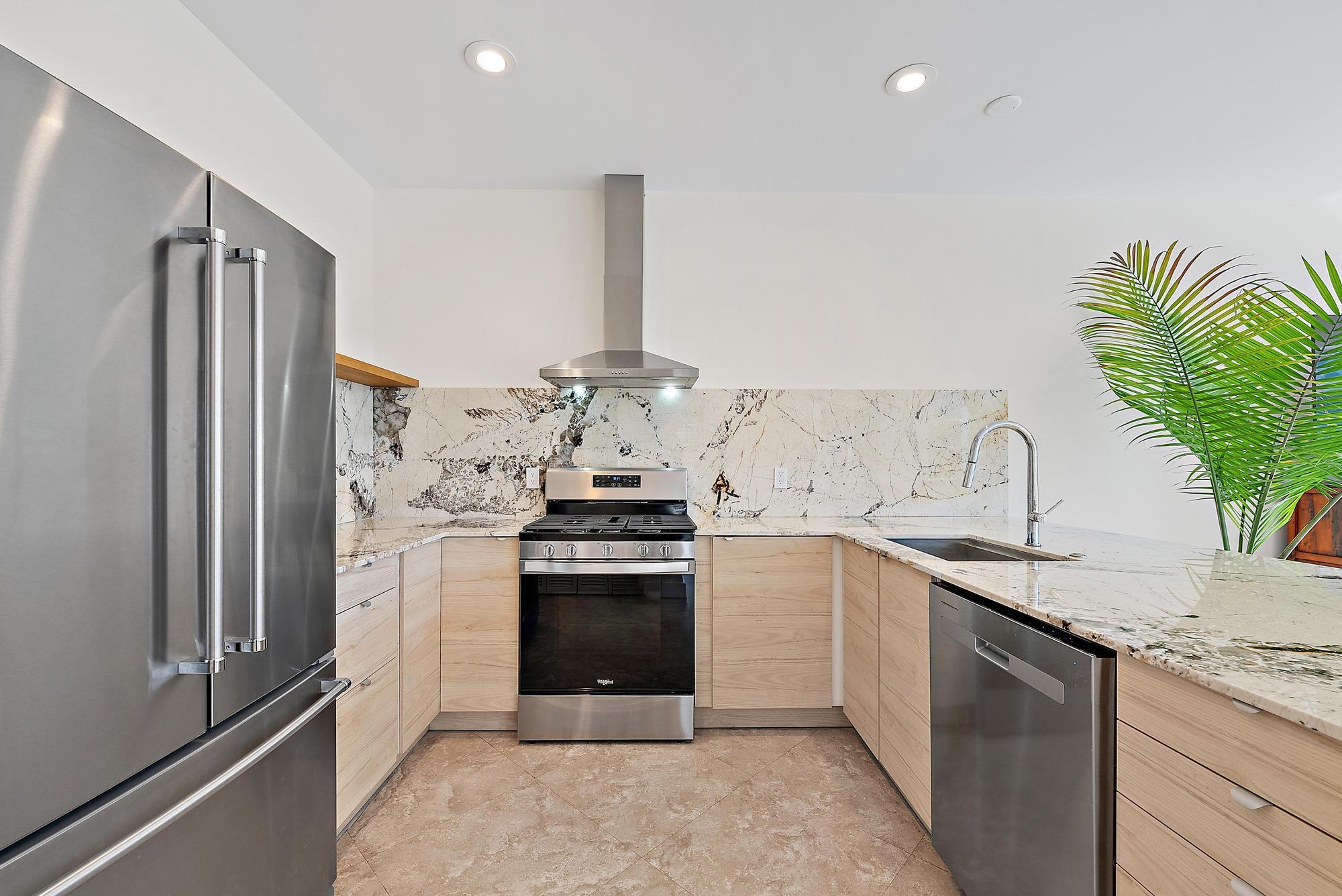 IBIS GOLF AND COUNTRY CLU - Residential Lease