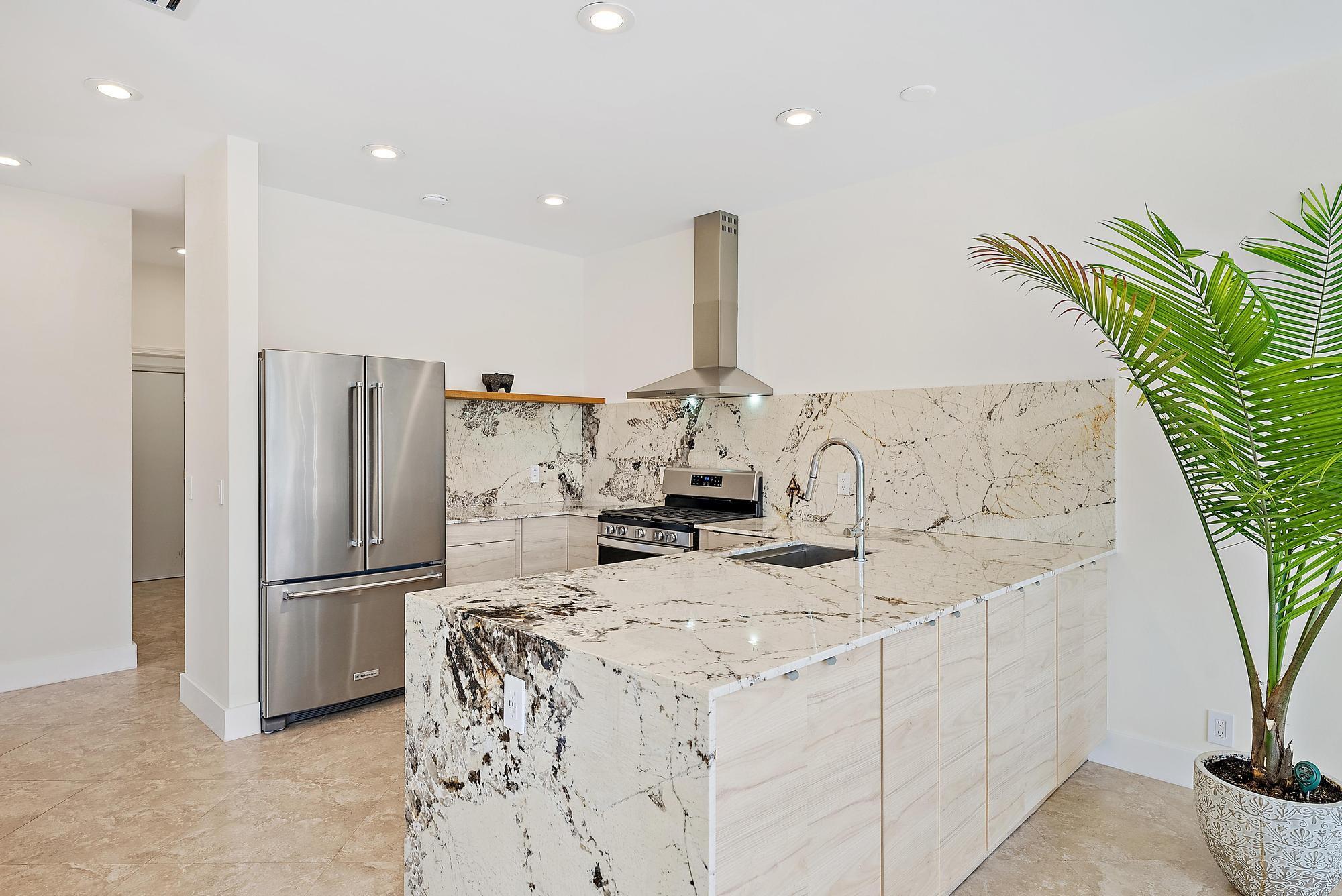 IBIS GOLF AND COUNTRY CLU - Residential Lease