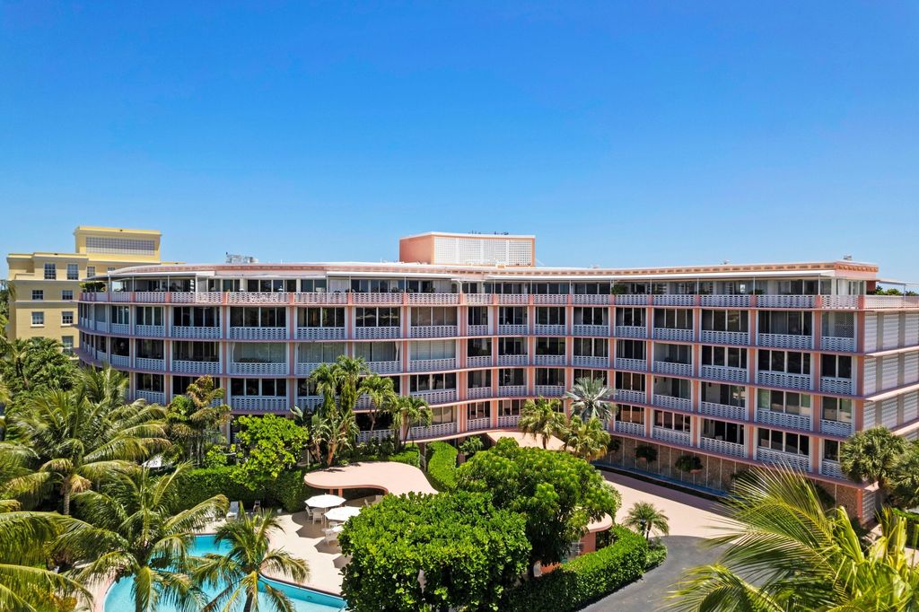 Photo of 315 S Lake Drive #1a, Palm Beach, FL 33480 (MLS # B26029932)