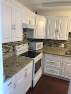 PALM GREENS AT VILLA DEL RAY CONDO II - Residential