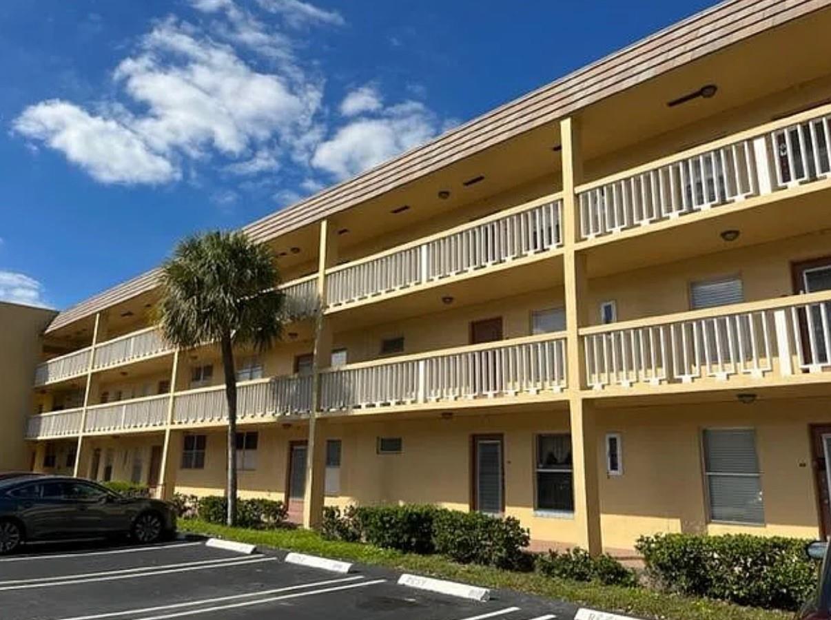 Bermuda Club - Residential
