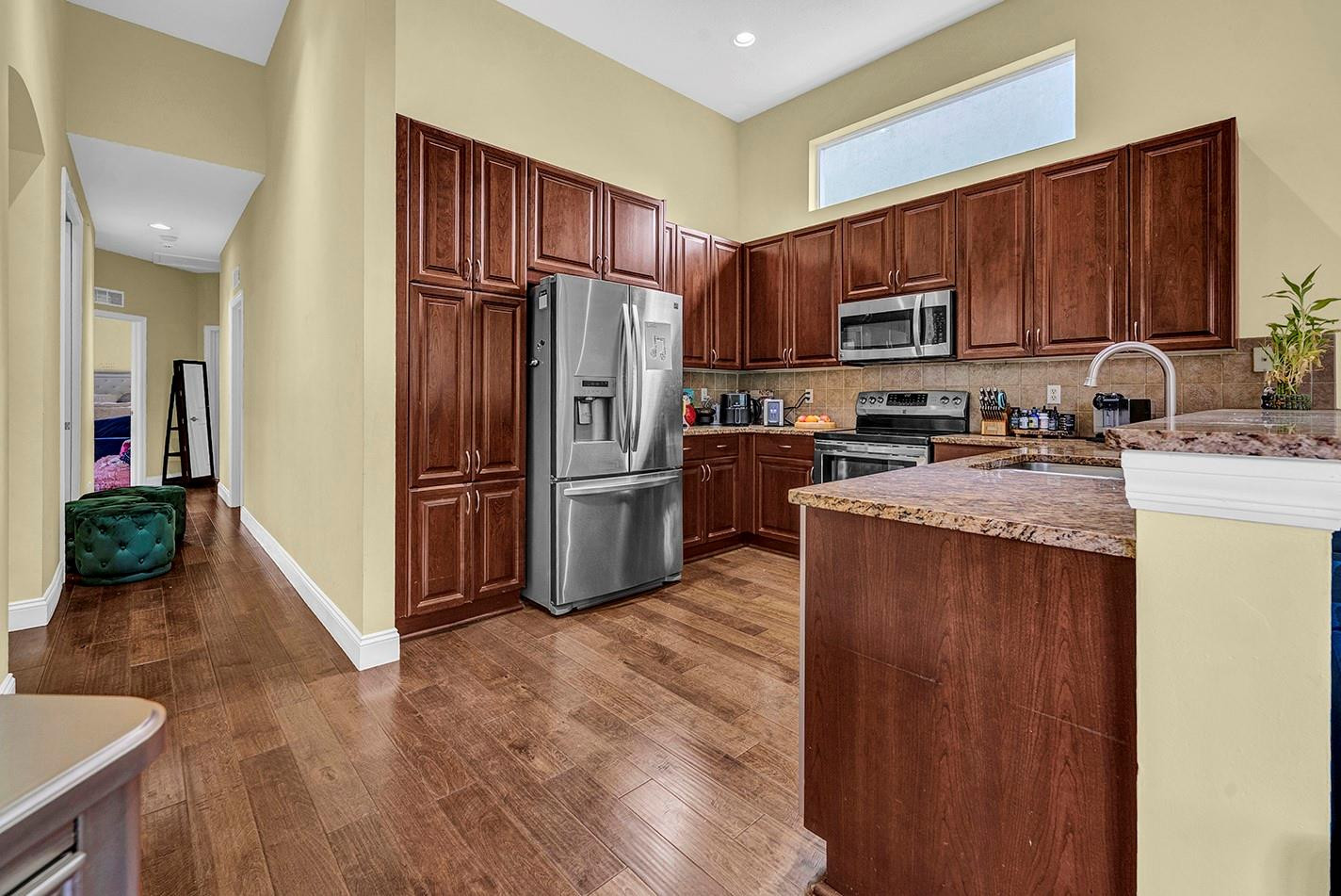 SECRET POND170-70 - Residential