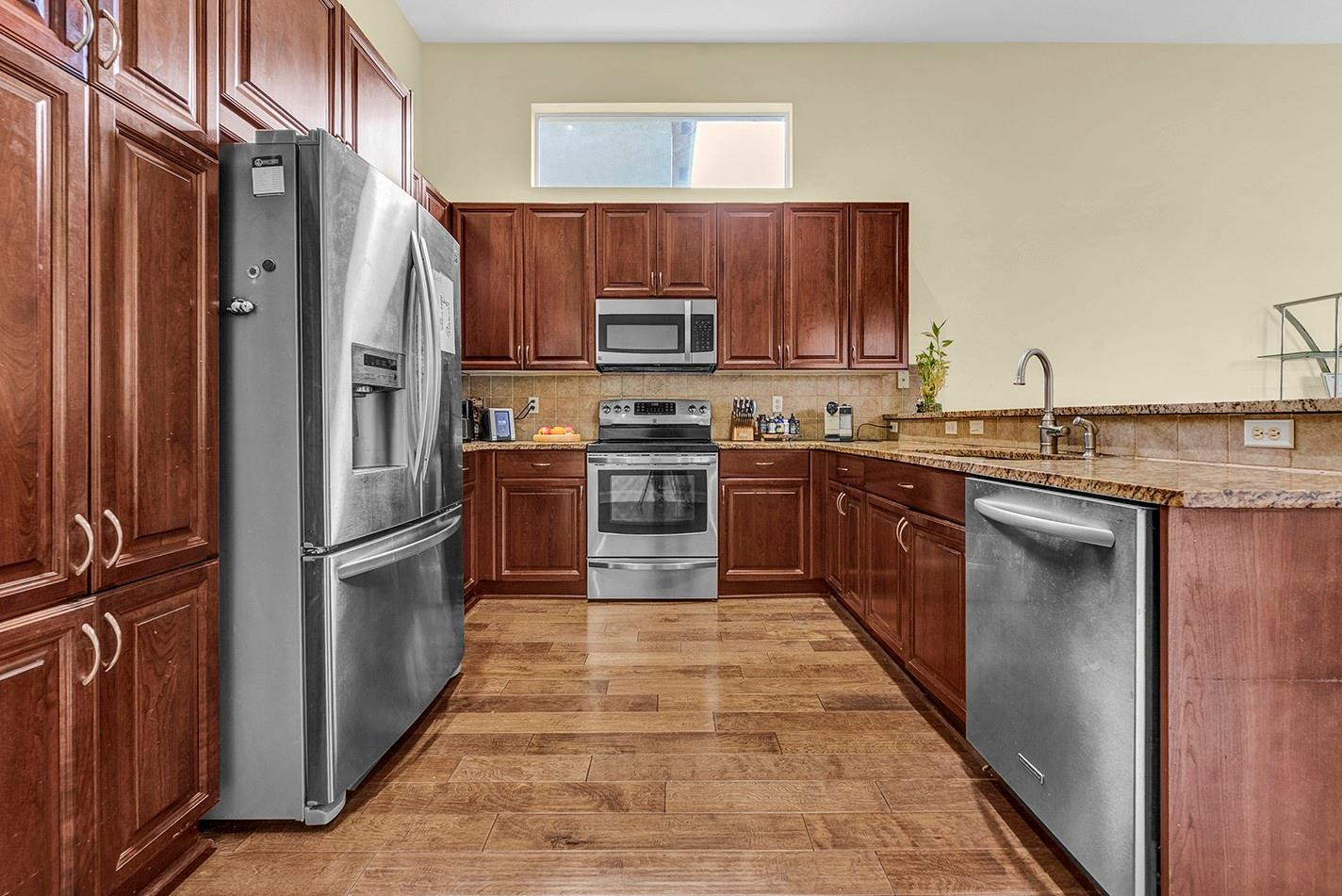 SECRET POND170-70 - Residential