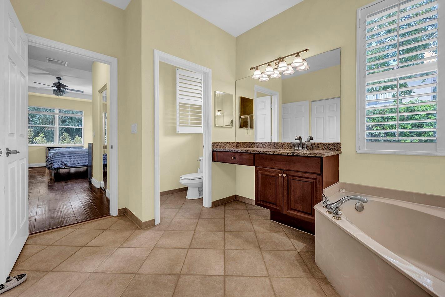 SECRET POND170-70 - Residential