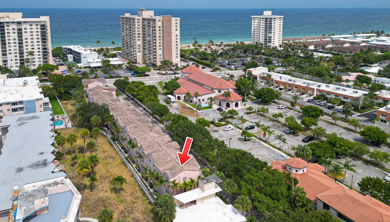 2005 Oceanwalk Terrace 300