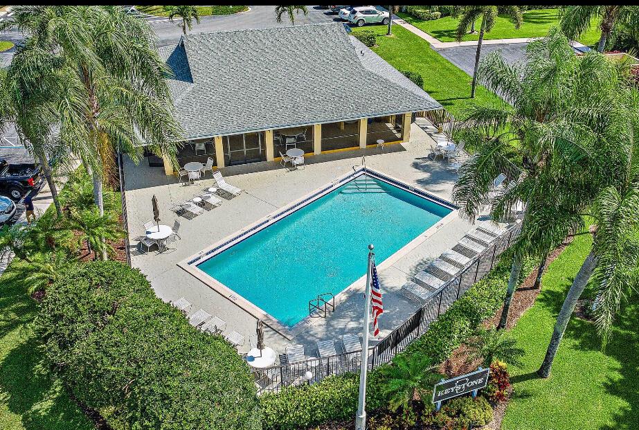 1132 Keystone Drive N C