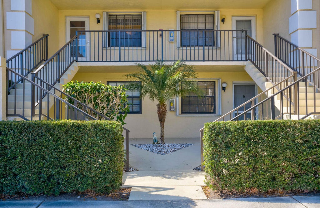 Photo of 1132 Keystone Drive N #C, Jupiter, FL 33458 (MLS # R11135847)
