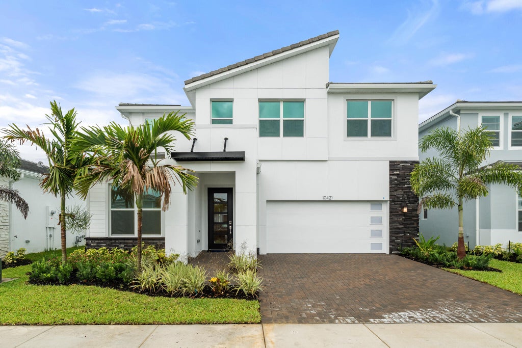 Photo of 10421 SW Jadewood Court, Port Saint Lucie, FL 34987 (MLS # B26009351)